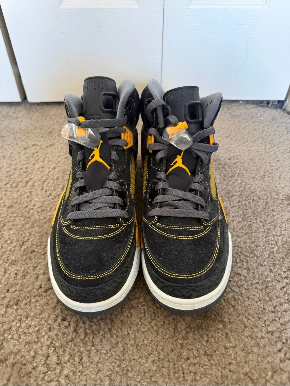 Jordan Men's Black University Gold Jordan Spizike